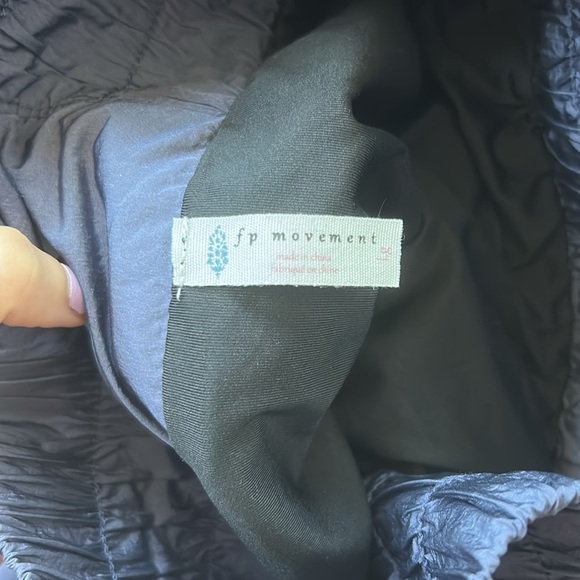 Free People Movement Way Home Shorts in Deep Sea Size L - Picture 4 of 7